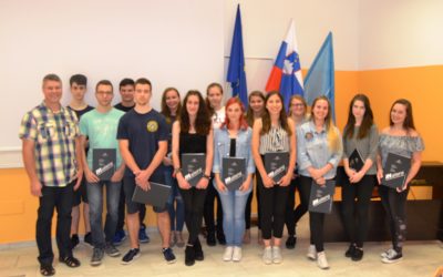 Rezultati spomladanskega roka splošne mature 2018 ponovno nad slovenskim povprečjem