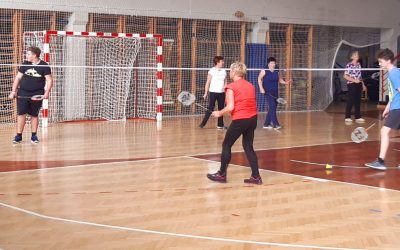 Medgeneracijsko smo gibali z vrtčevskimi otroki in starejšimi občani