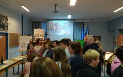 Gimnazija Ilirska Bistrica se predstavi na tržnici srednjih šol